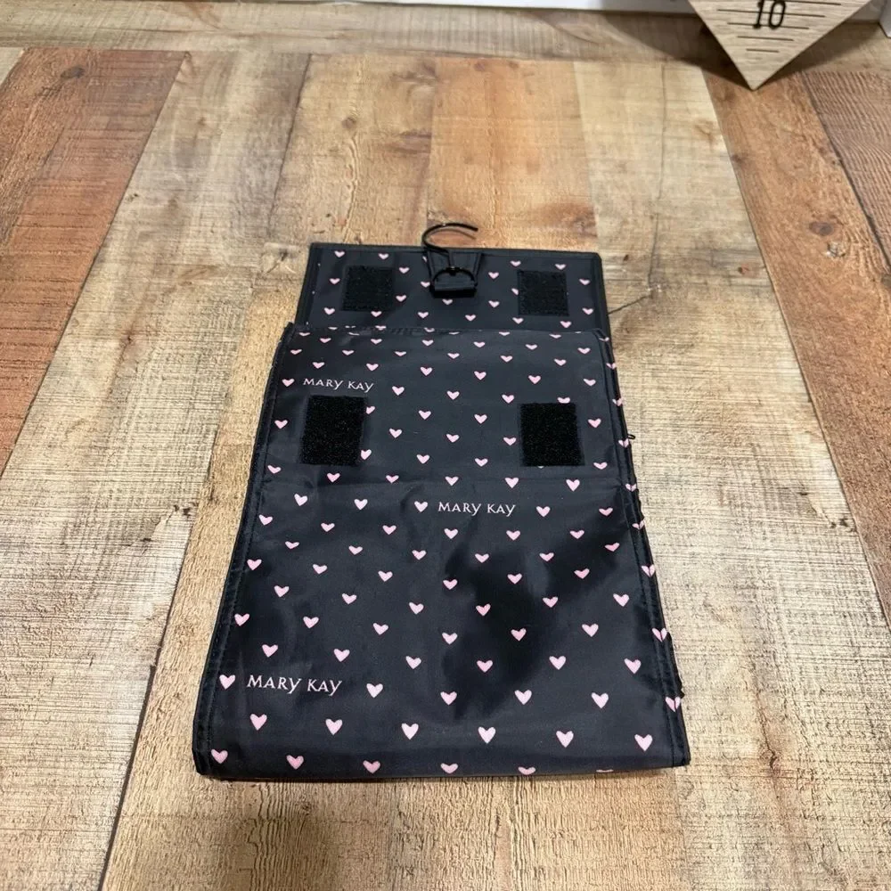 Discover What You Love Travel-Roll Up Bag Mary Kay